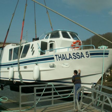 La mise à l'eau du THALASSA 5